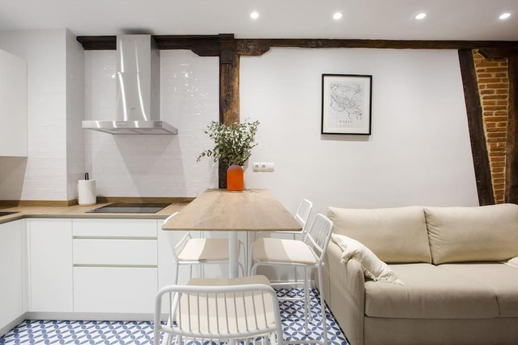 Etxeburu Apartment Bilbao Exterior photo